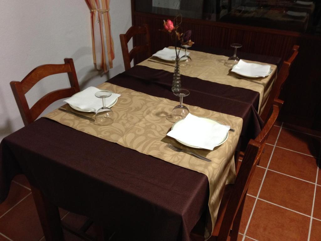 Alojamento Local De Pardieiros Hotel Avo ภายนอก รูปภาพ